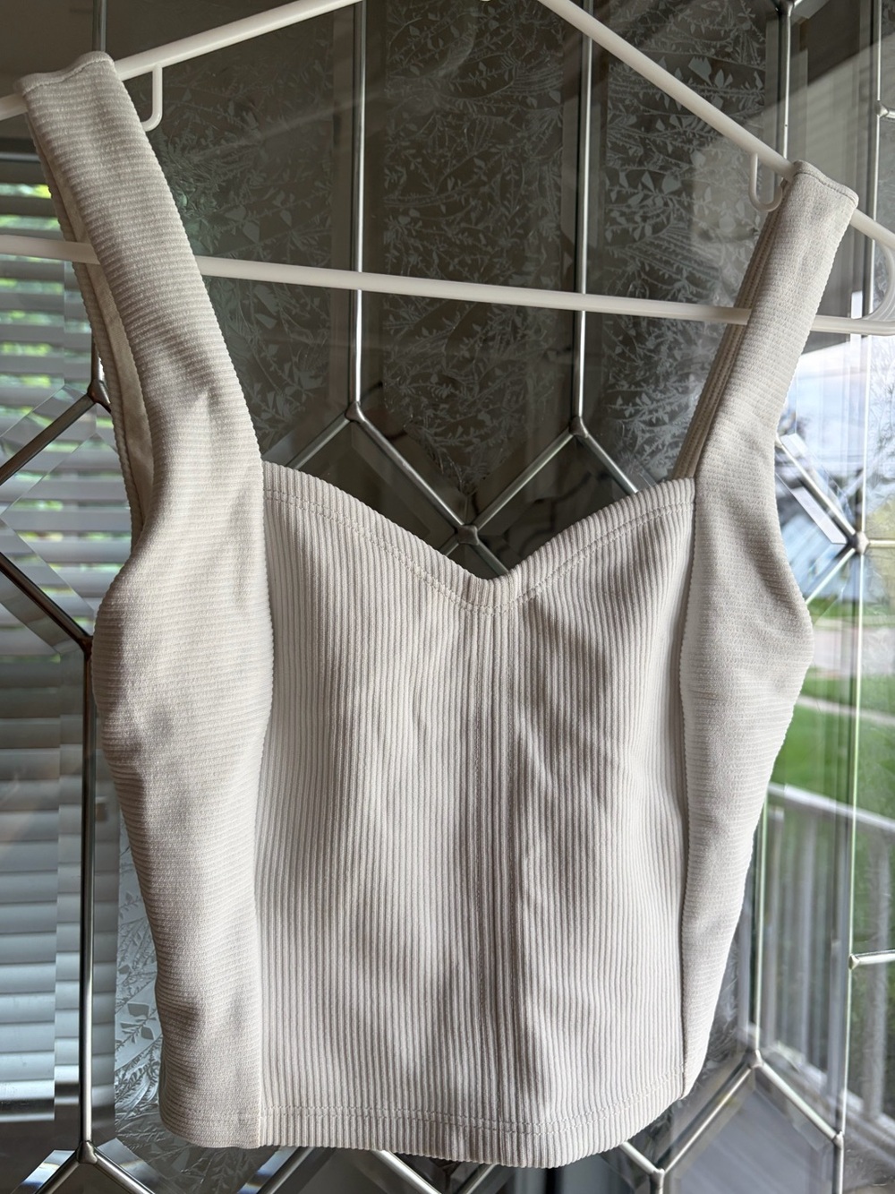 14. Size XS LULULEMON White Softstreme Sweetheart Tank
